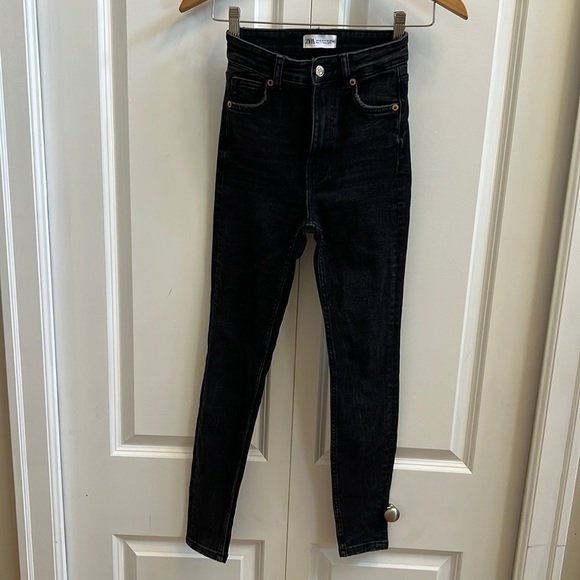 Zara Black Skinny Jeans - Picture 1 of 3
